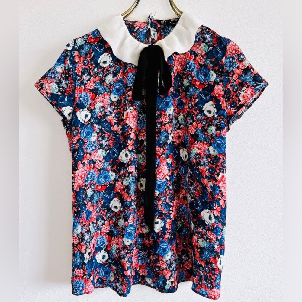Zara Floral Red/Blue Multicolor Blouse Ruffle White Collar Black Velvet Bow Sz S